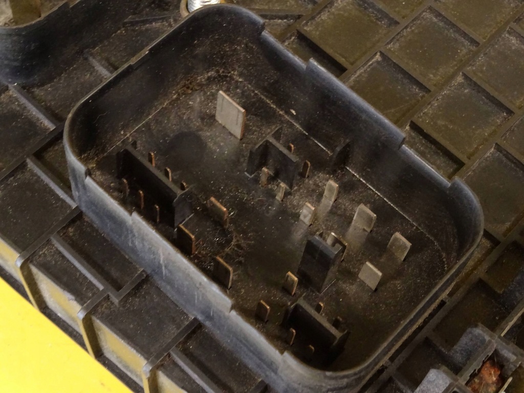 фото №5, Коробка предохранителей skoda octavia 1 1k0937124k nr147