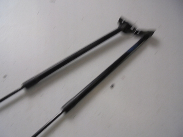 фото №3, Амортизаторы крышки задняя opel mokka 2012-