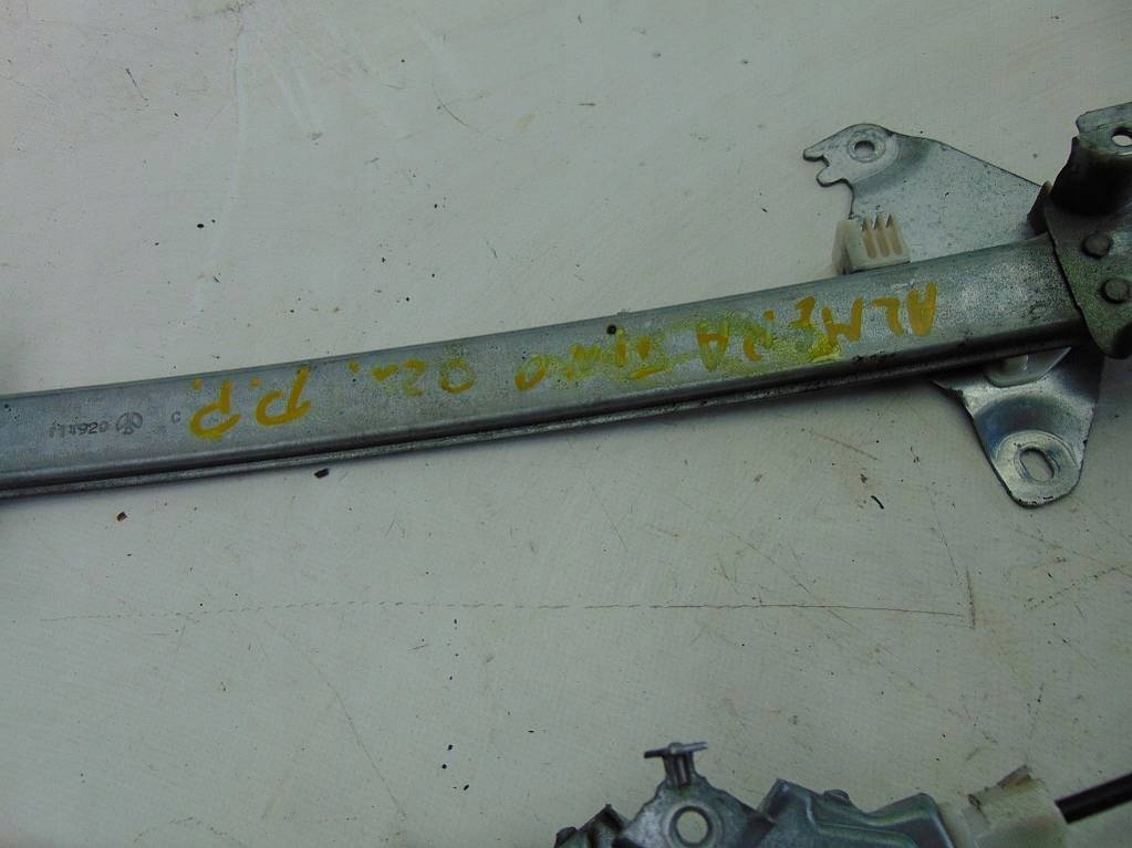 фото №7, Nissan almera tino 02r підйомник скло перед правий