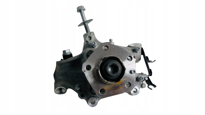 фото №1, Audi a6 c8 поворотный кулак ступица правая задняя 4ke505460b