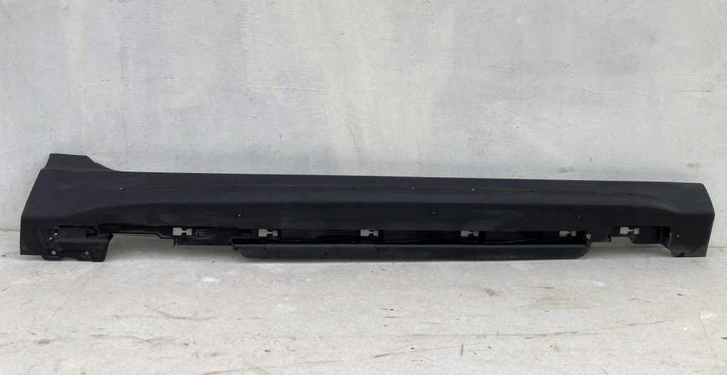 фото №1, Молдинг поріг volvo xc40 права 31290542