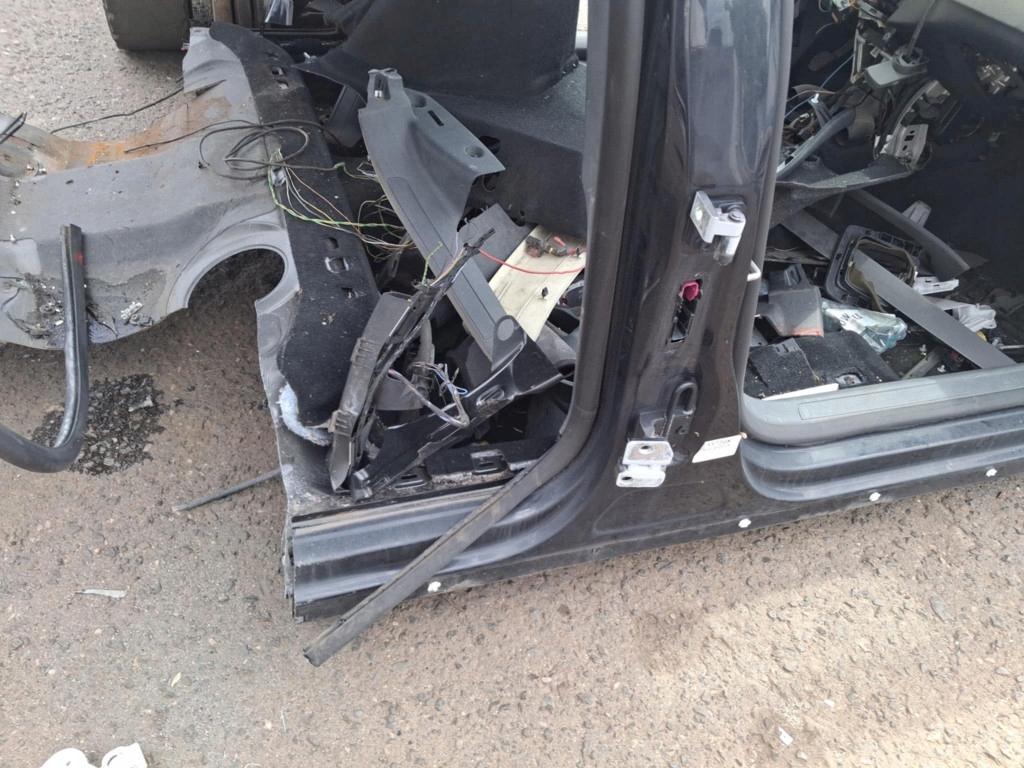 фото №3, Vw passat b6 поріг правий чверть lc9x