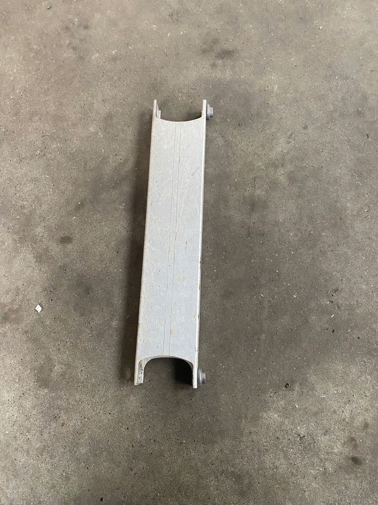 фото №1, Audi a8 d5 кронштейн подрамник 4n0399251c