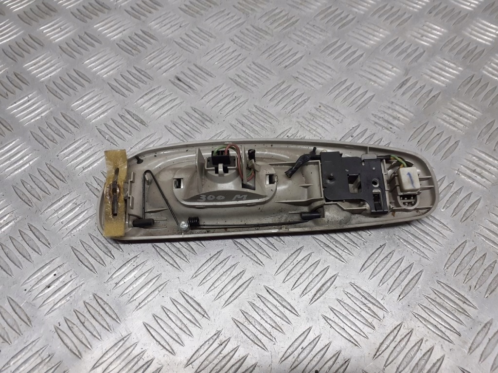 фото №3, Кронштейн ручка стельовий лівий задня chrysler 300m