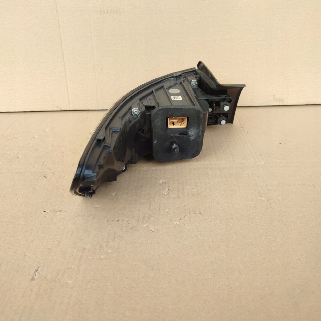 фото №11, Vw arteon lift kombi shooting brake правая лампа задняя led