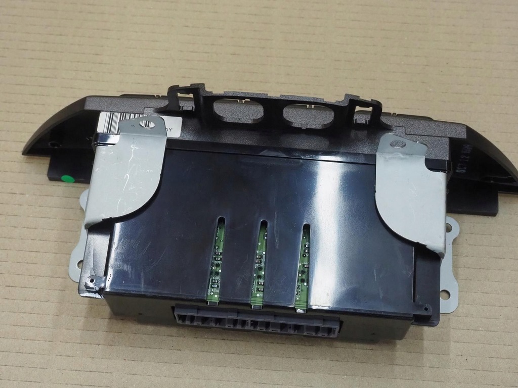 фото №11, Панель управление кондиционера jaguar s-type xr8h-18c612-al europa