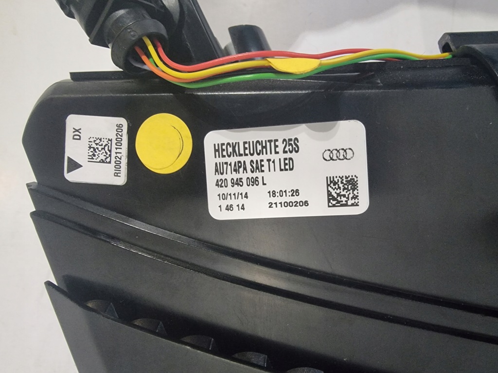 фото №4, Лампа задняя задняя правая audi r8 full led 420 usa