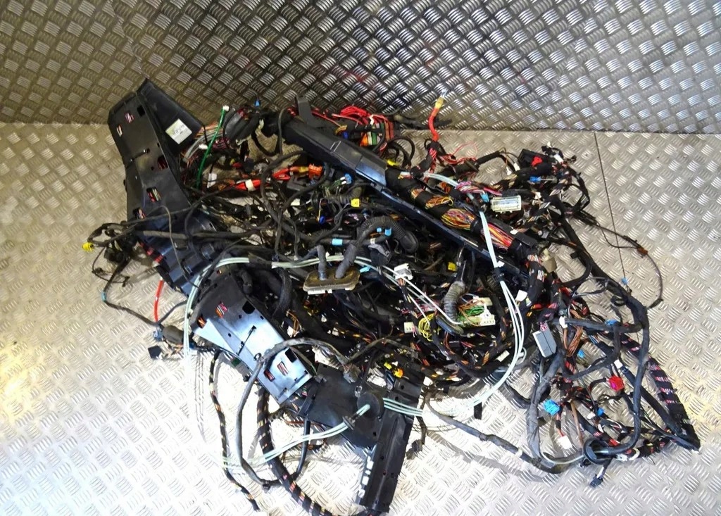 фото №1, Mercedes gl x166 электропроводка салона 7 человек harman