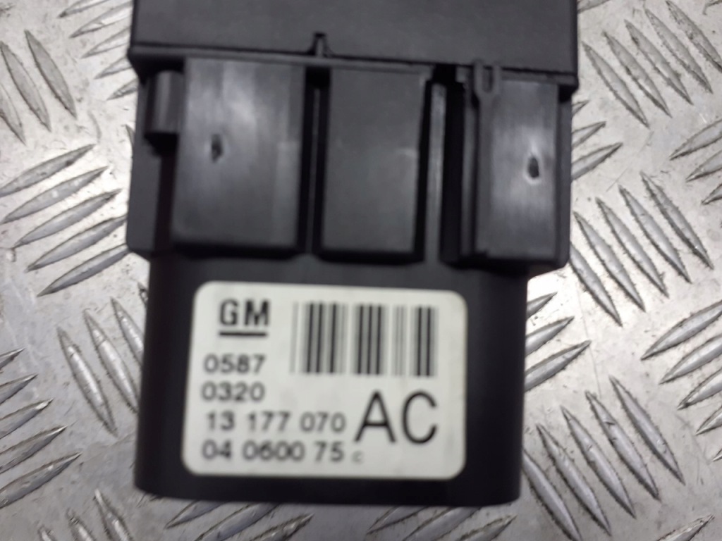 фото №2, Переключатель света opel signum 04060075