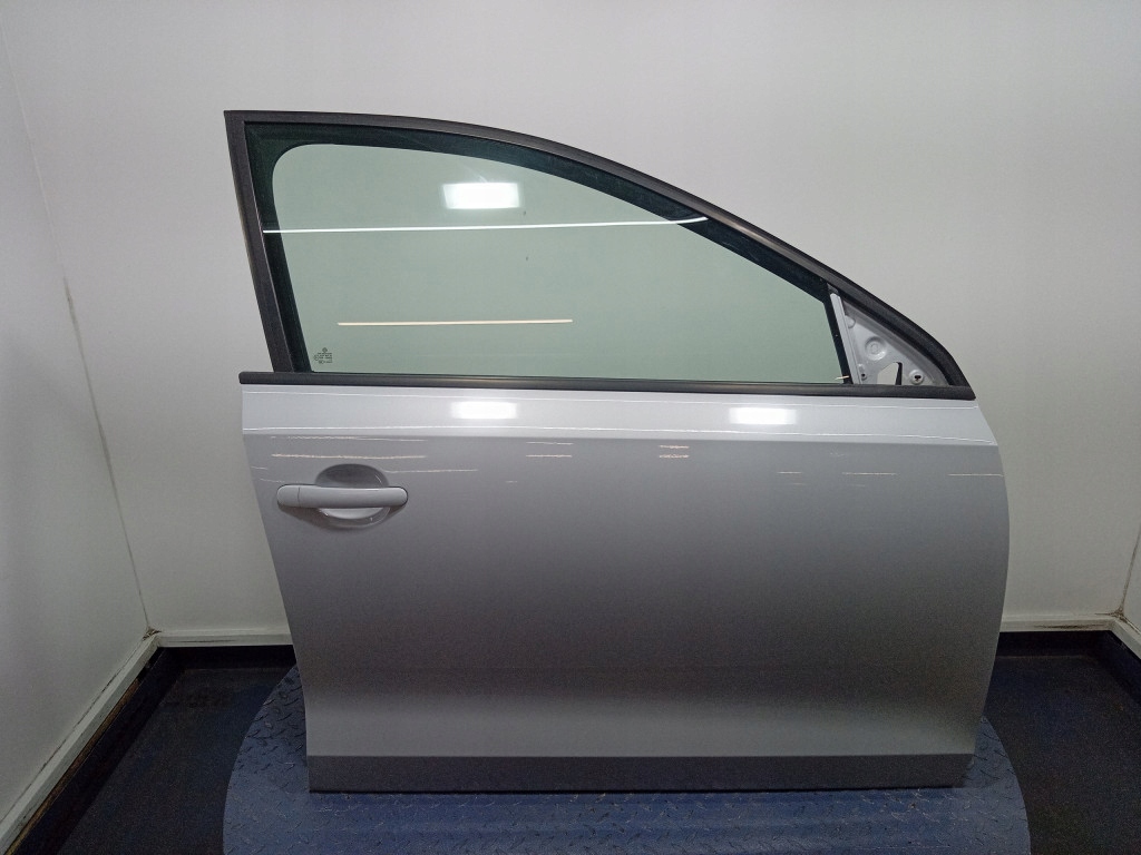 фото №1, Vw jetta vi 6 5c двері перед праве передні lb9z