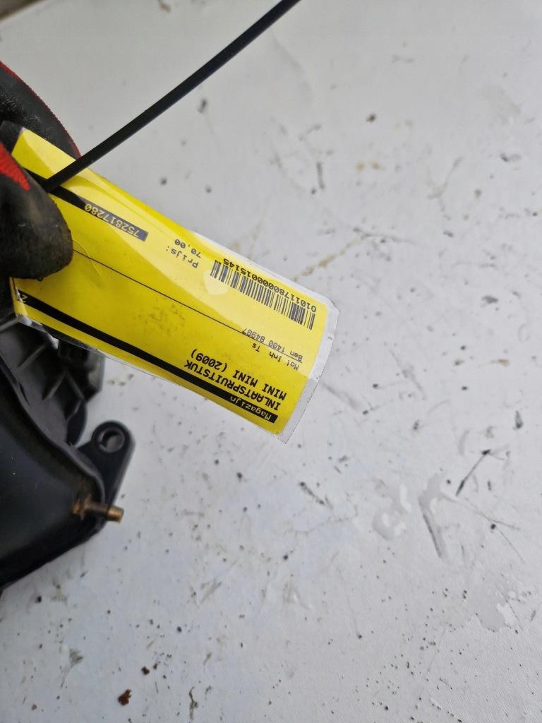 Коллектор впускной  mini r55 r56 1.6 1.4 peugeot в Украине