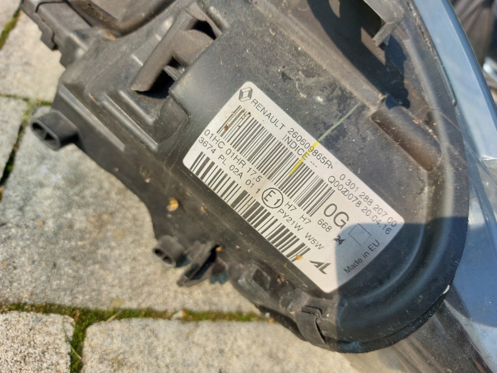 Капот бампер крила лампа renault megane iii dv369 Недорого