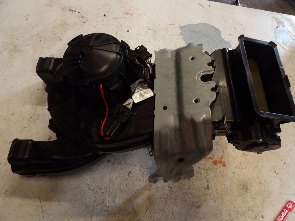 фото №1, Повітродувка mercedes оригінальний номер a1668300008