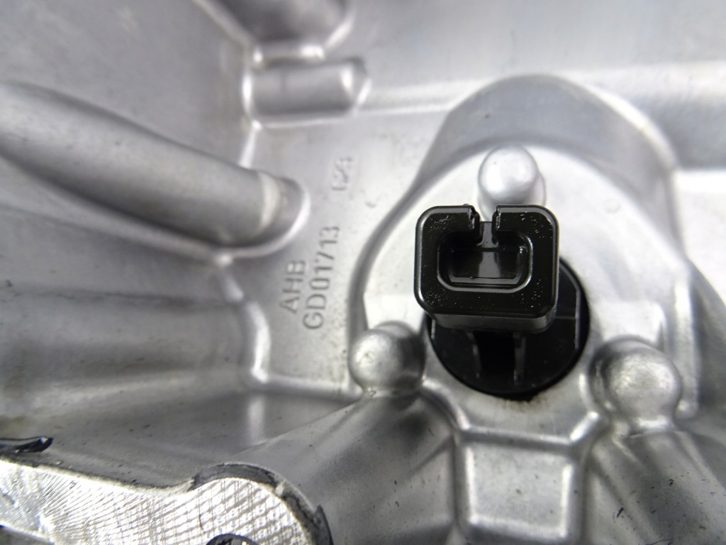 Vw audi skoda seat 1.6 tdi піддон масляна датчик 04l103603c 04l907660c Ціна