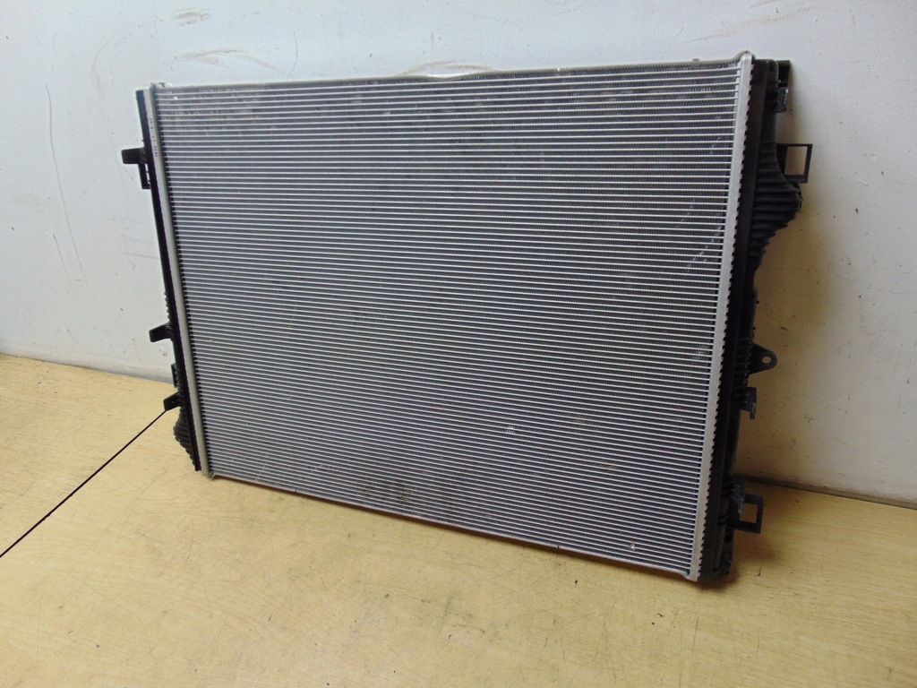 фото №8, Радиатор wody mercedes c63 s63 amg w206 a0995008501