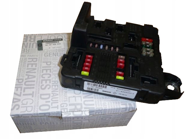 фото №1, Nowa оригинальная коробка предохранителей bsi renault megane ii 8200306033