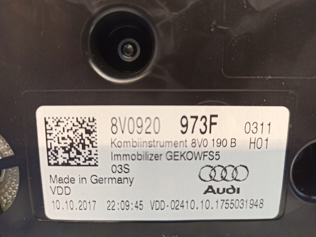 фото №7, Audi a3 8v lift счетчик 8v0920973f mph/km rhd