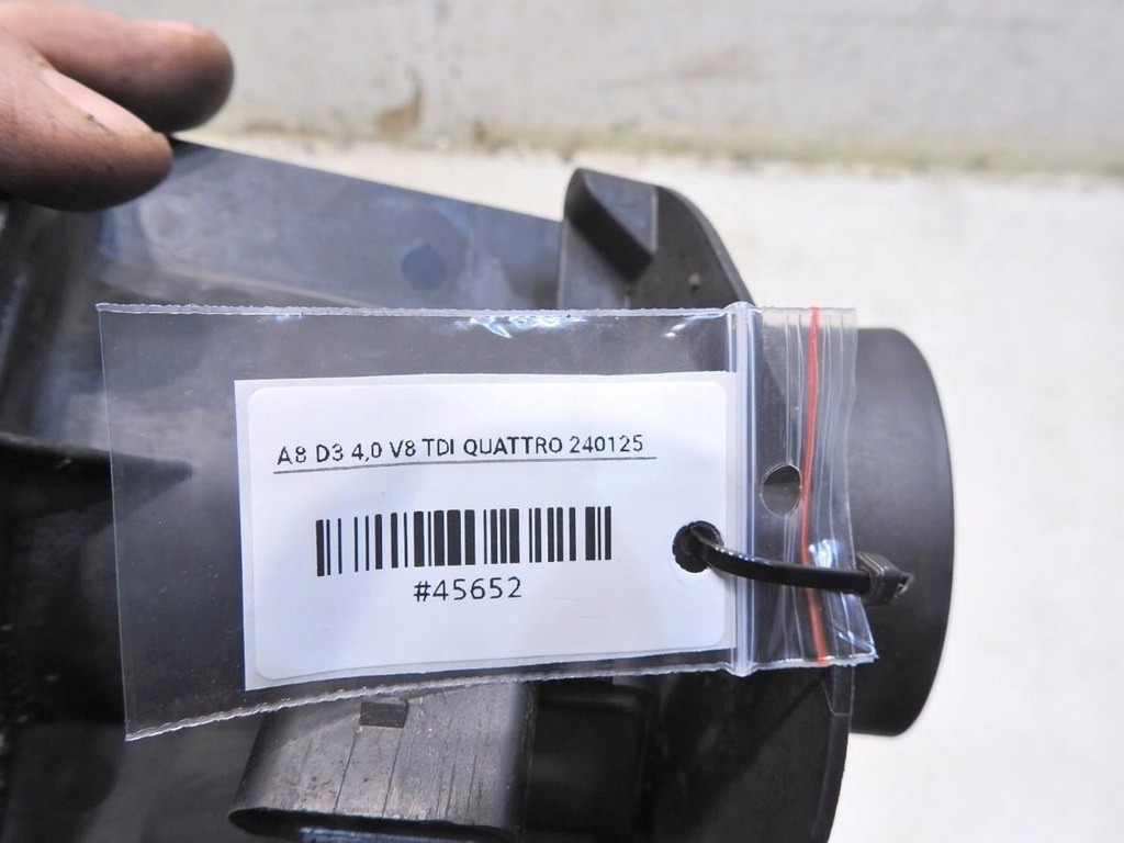 фото №6, Расходомер правый audi a8 d3 4.0 v8 tdi 4605225279