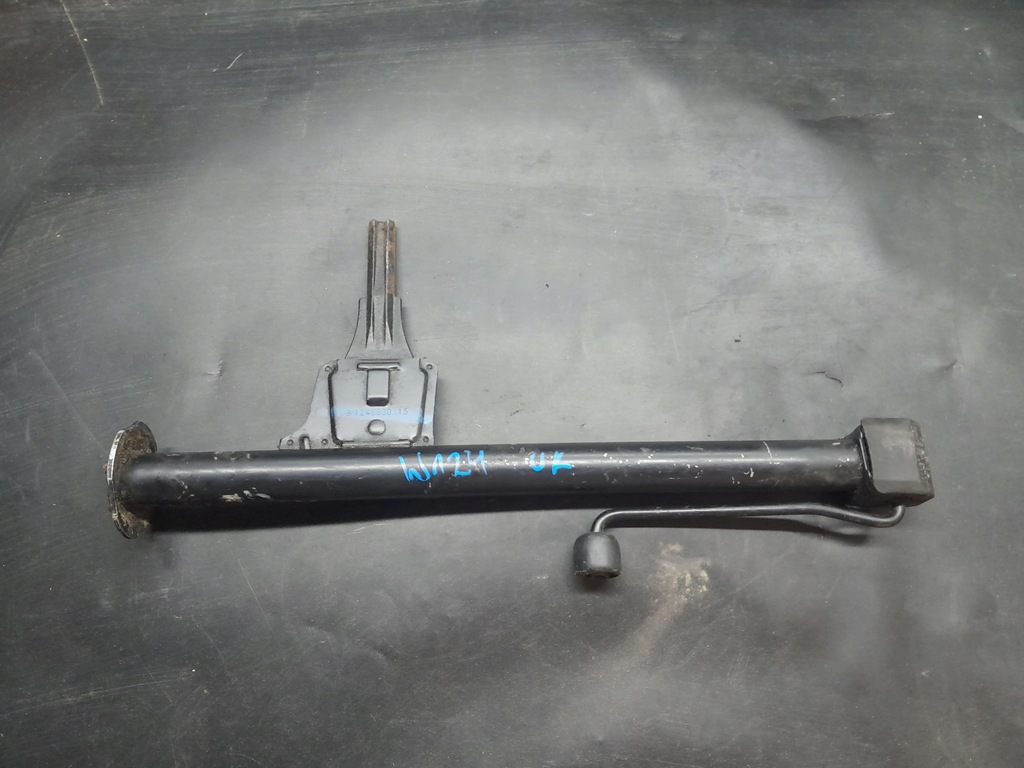 фото №1, Mercedes w124 домкрат