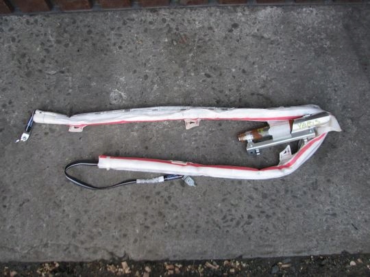 фото №1, Шторка безопасности правая toyota yaris 2008 rok.