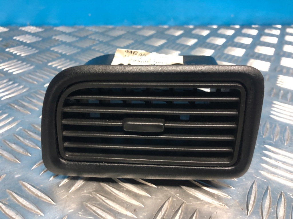 фото №1, Fiat doblo ii правая решётка обдув 735470529