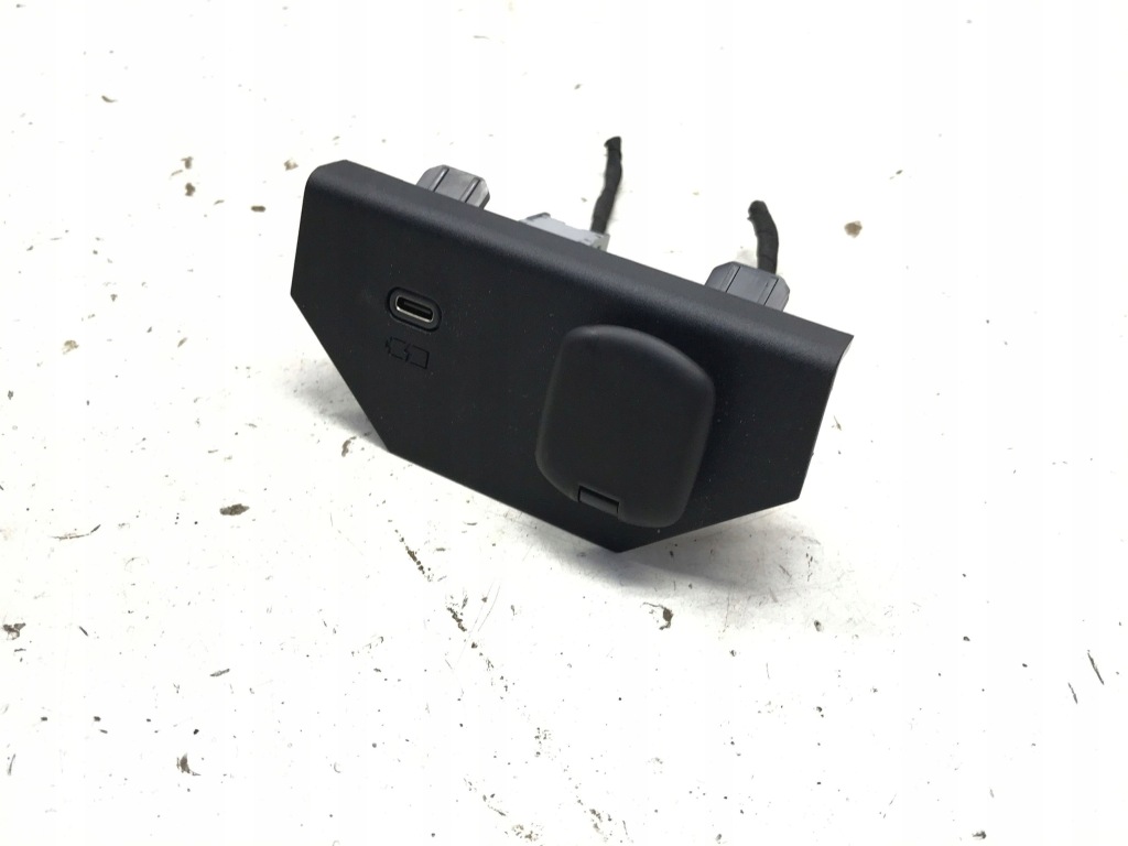 фото №1, Toyota c-hr chr ii 2024 роз'єм port usb typ c роз'єм прикурювача 12v