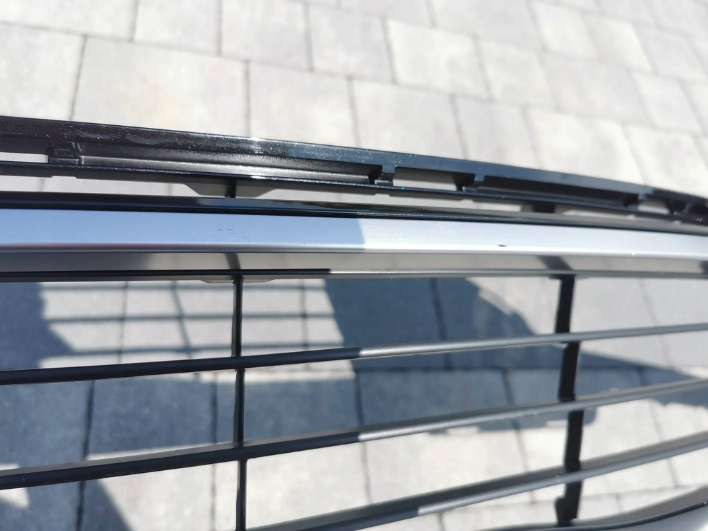 фото №12, Решітка бампера передній toyota prius 8.032