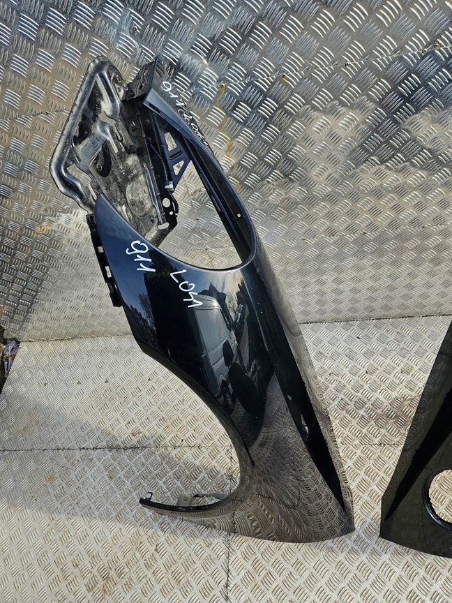 Крыло  передний правый  перед правая porsche carrera 911 991 gts кабриолет  l041 с Разборки