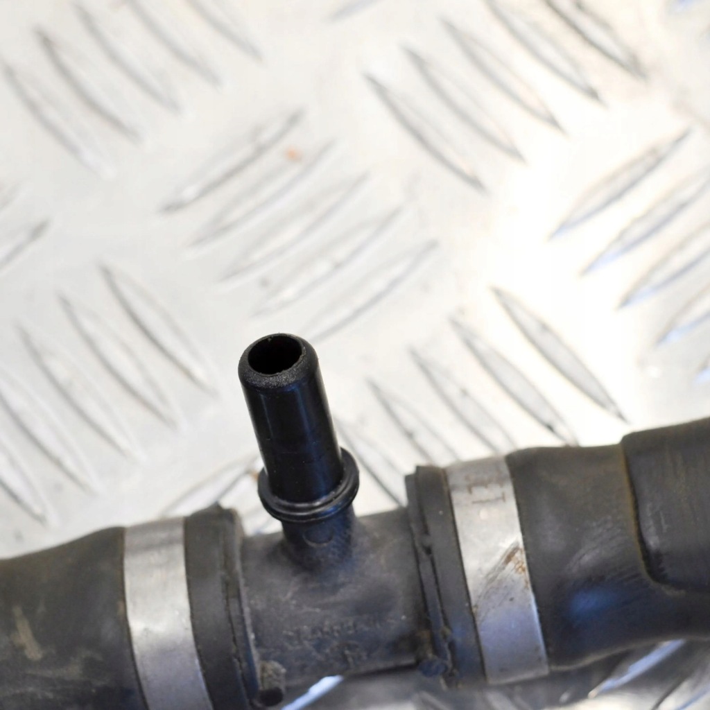 Jaguar e-pace 2018 шланг / патрубок радіатора Недорого