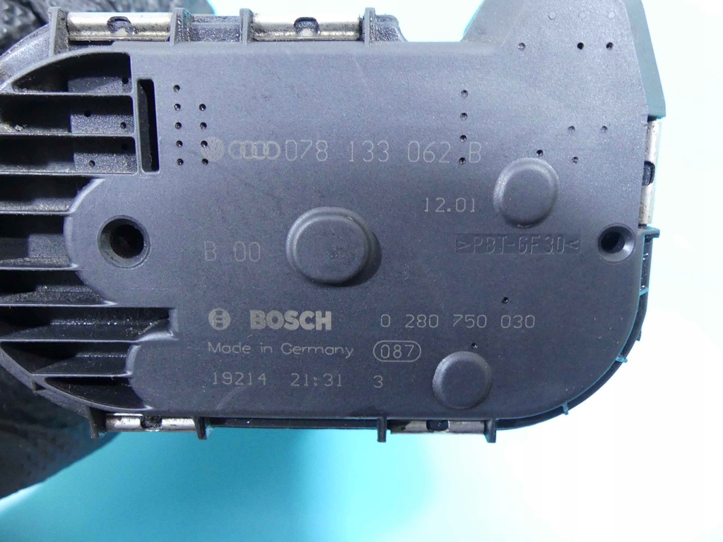 фото №7, Дросельна заслінка audi a8 d2 078133062b 2.8 v6 30v