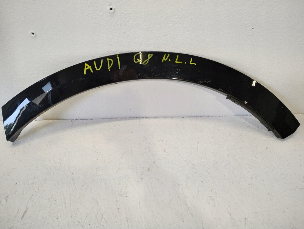 фото №1, Audi q8 4m8 молдинг накладка левая задняя