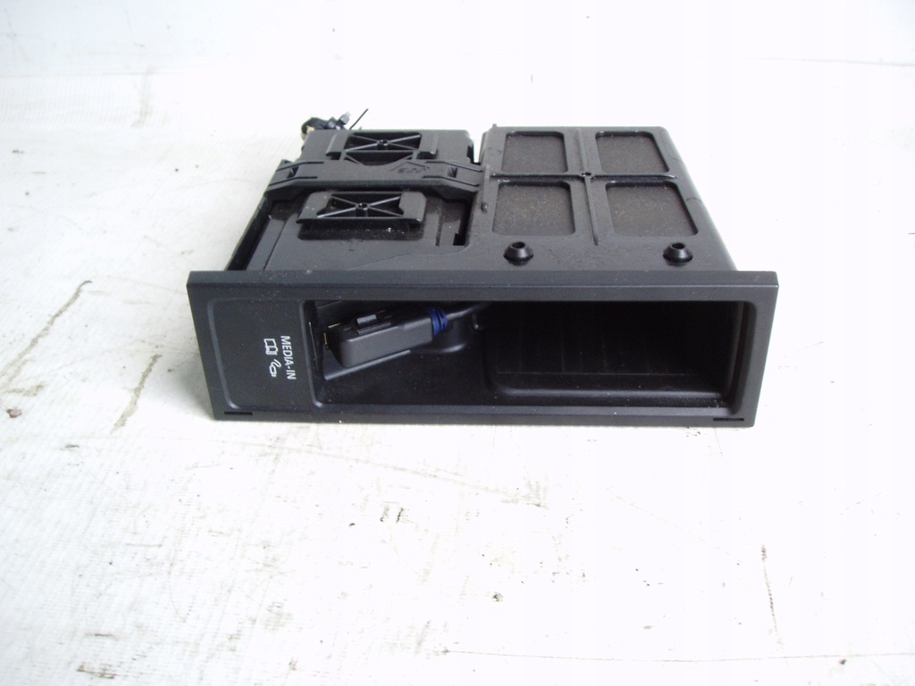 фото №1, Модуль комфорта volkswagen оригинальный номер 5n0035341f