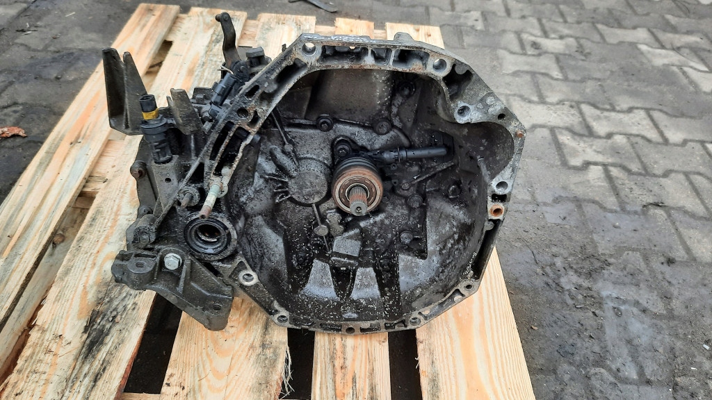 фото №1, Коробка передач передач jh3 145 renault clio ii kangoo 1.5 dci