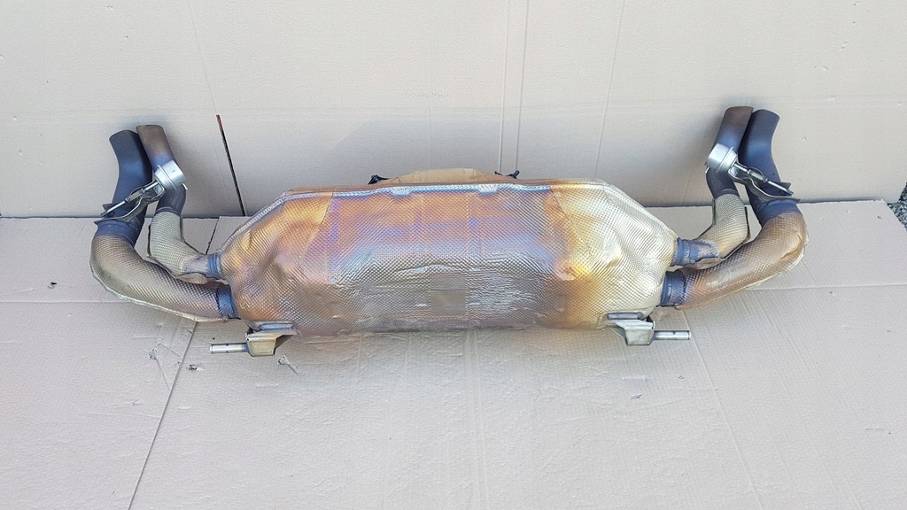 фото №9, Гаситель выхлоп конечный audi r8 4s0 15- демонтаж