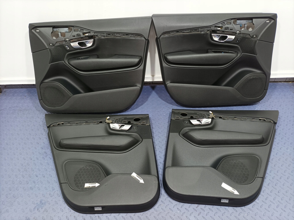 фото №14, Volvo xc90 ii сидіння заднє сидіння обшивки салон шкіра momentum eu