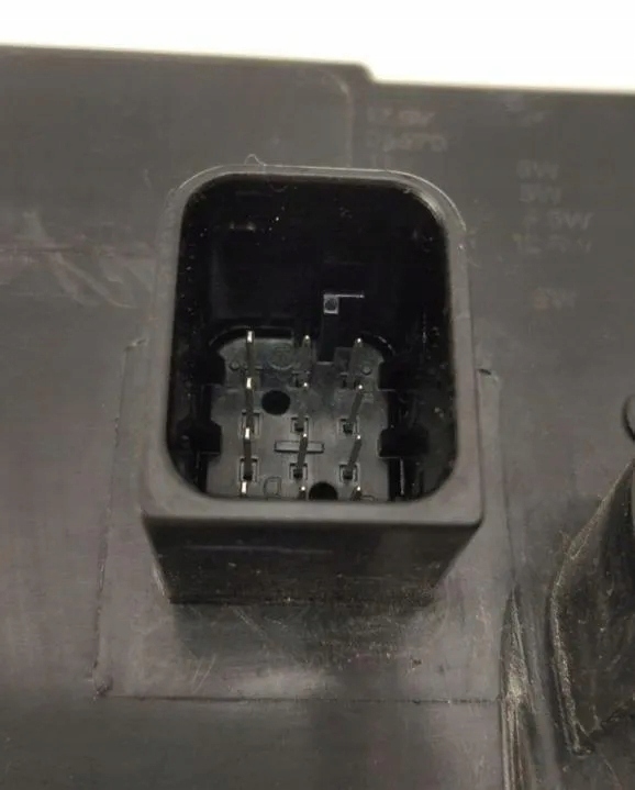 Лампа левая задняя mercedes-benz eqe v295 a2949066500 electric 215kw 2024 с Разборки