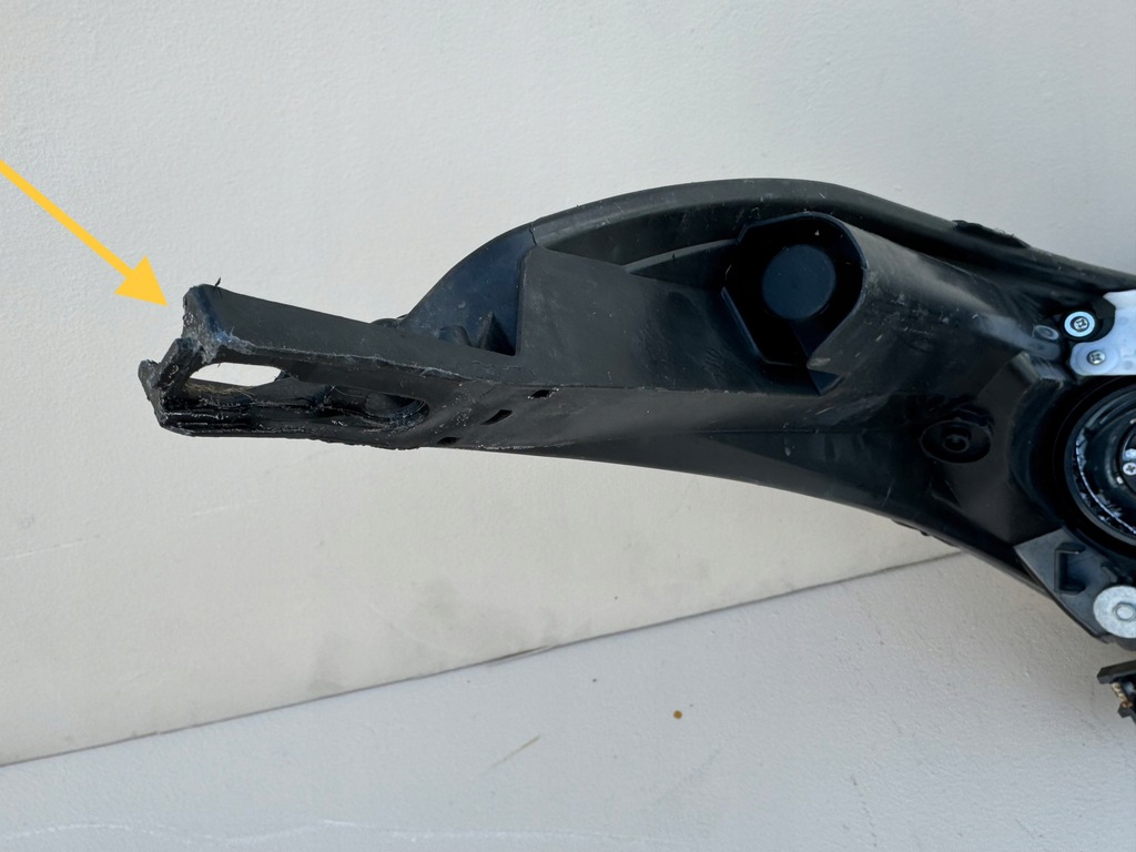 фото №13, Toyota c-hr chr 16r- лампа левая передняя левый перед full led