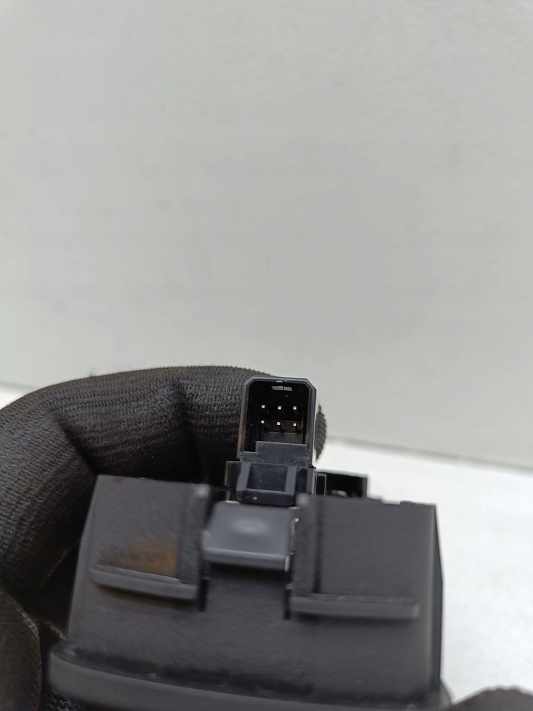 фото №11, Opel signum 2006 кнопки окон