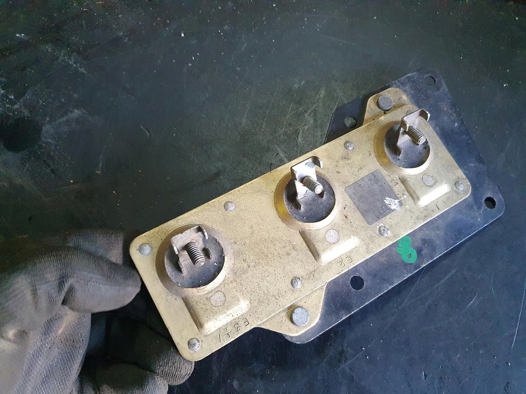 фото №9, Audi 80 b4 avant kombi 1.9 tdi пластина масова блок керування вентиляторів