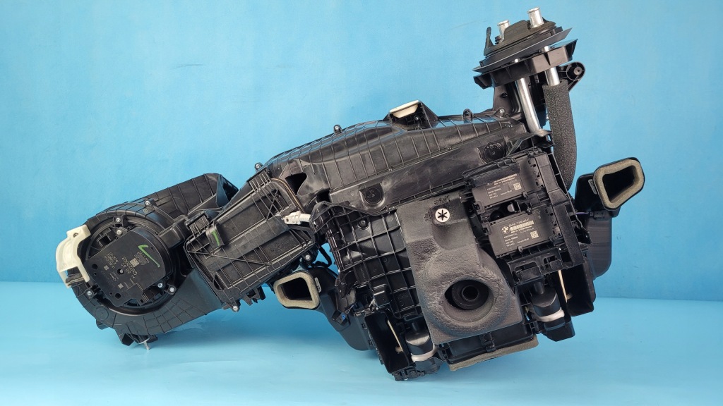 Bmw x6 3 g06 20r обігрівач повітродувка комплект 5a31841 Ціна