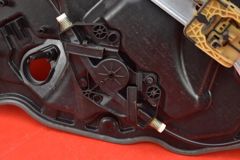 фото №11, Подъемник стекло правый задняя 30753330 volvo xc60 1 i 08-13