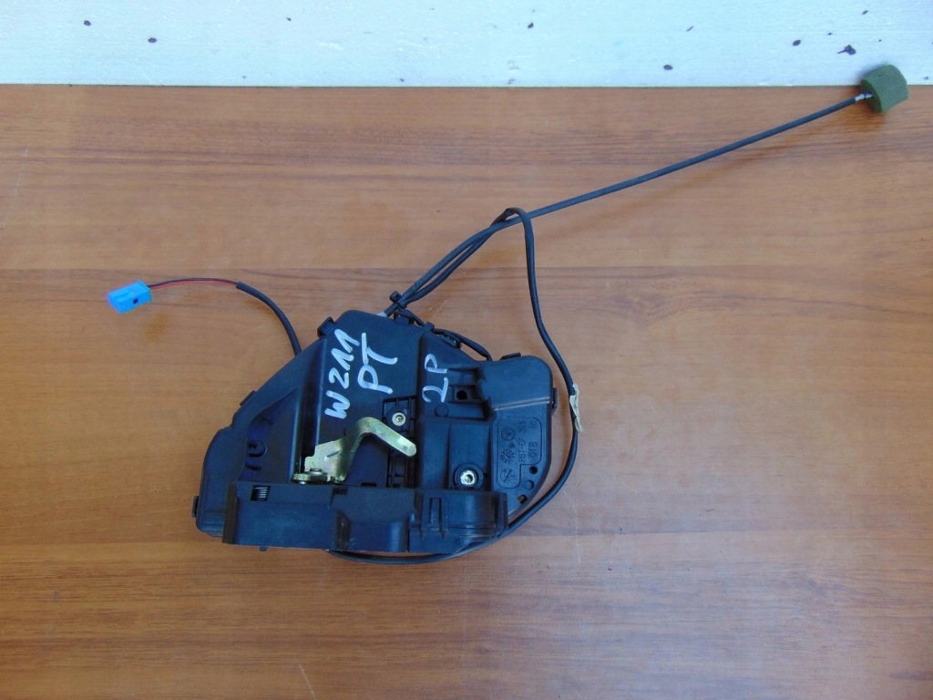 фото №2, Замок двері правий задня mercedes w211 2 контакти europa