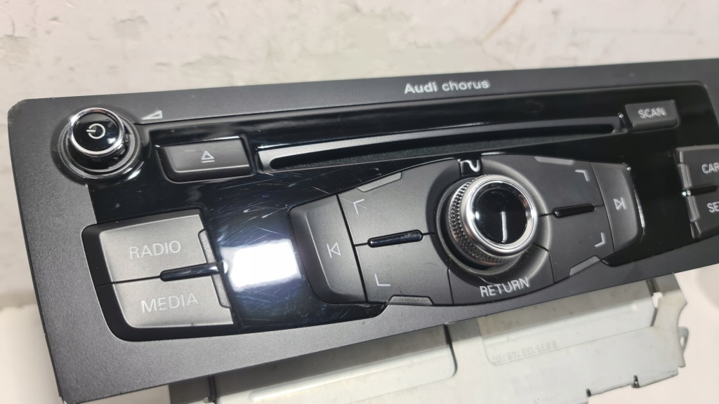 фото №4, Радіо автомобільні audi a4 a5 8r2035152
