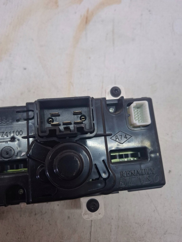 фото №3, Renault master iii панель кондиционера