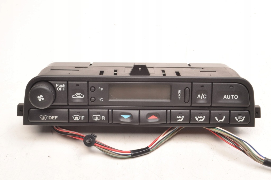 Купити Jaguar xk 8 x100 панель кондиціонера 146430-6131