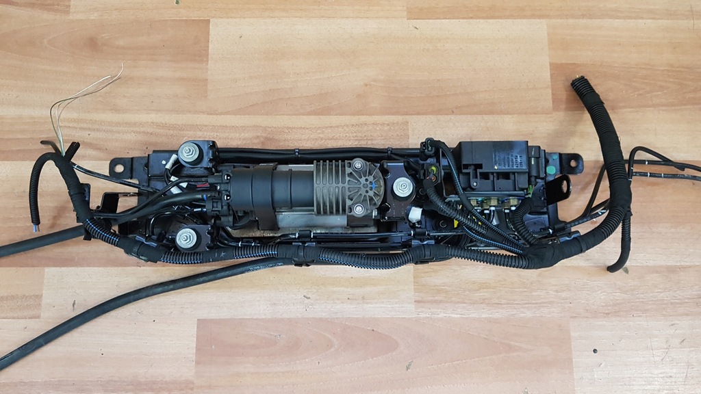 фото №4, Maserati levante насос подвеска компрессор