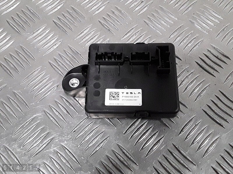 Купить 2024 tesla model y ecu 190510220a