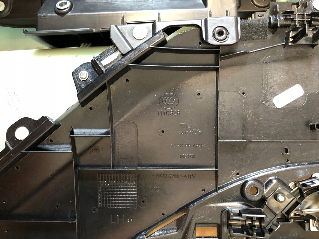 фото №8, Jaguar f-pace обшивка левый задняя hk83-20987-acw