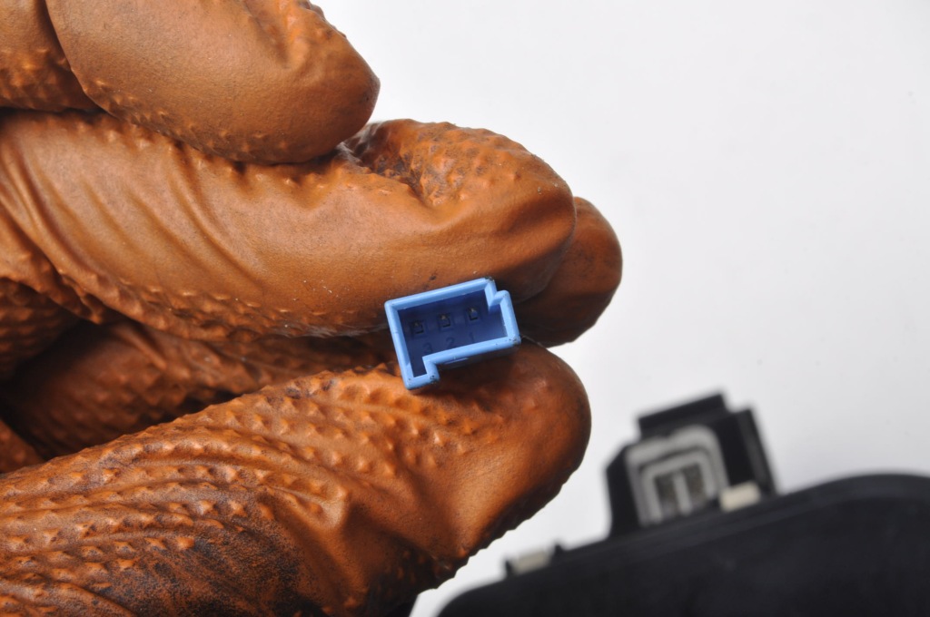 фото №6, Mclaren mp4 spider подлокотник 11n0399cp.02