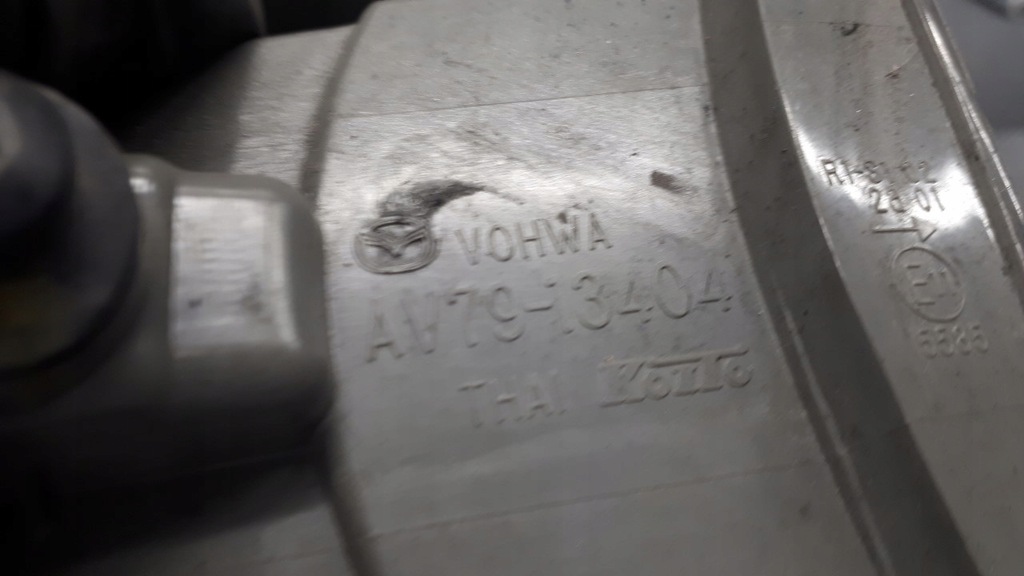 фото №11, Av79-13404 лампа правый задняя mazda bt-50 pickup